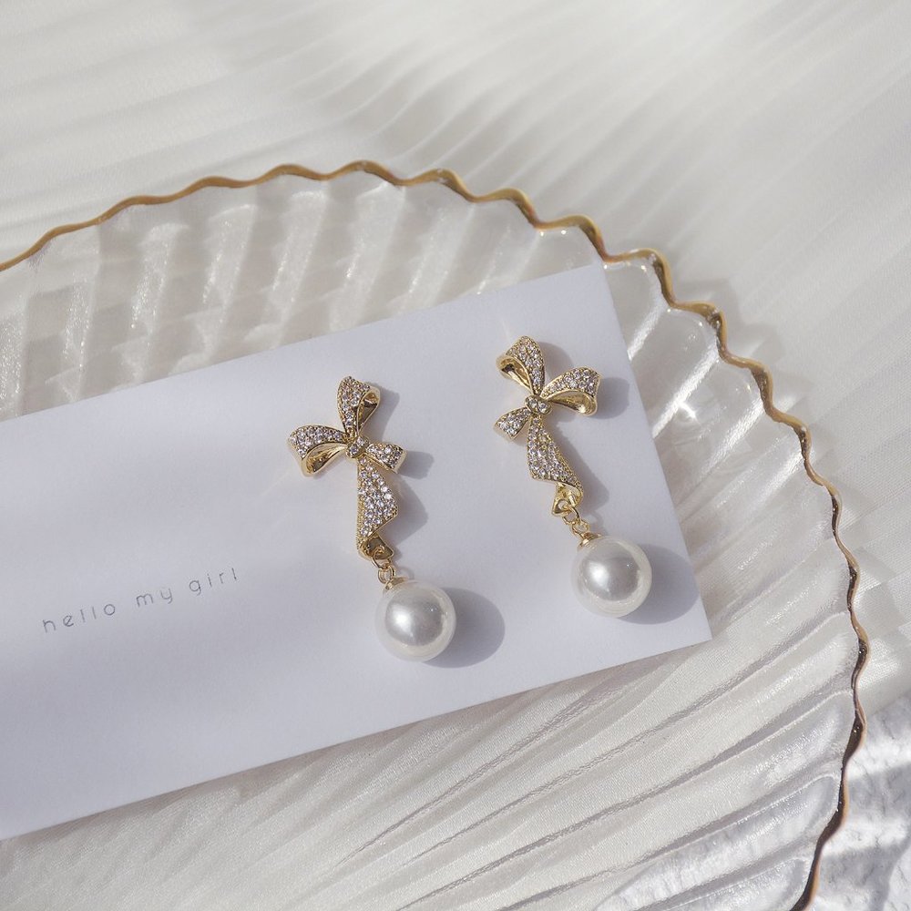 NEW 14K Gold Plated Diamond Bow Pearl Earrings - Picture 6 of 7